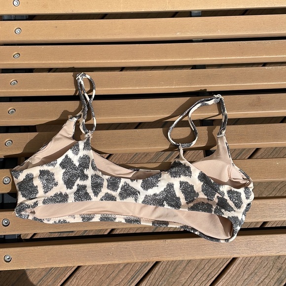 Aerie ladies bathing suit top - Picture 2 of 3